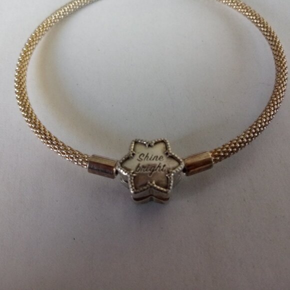 PANDORA MOMENTS Sterling Silver SHINE BRIGHT SNOWFLAKE Mesh Bangle Bracelet STAR - Picture 2 of 8